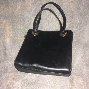 vintage leather hand bag! <3